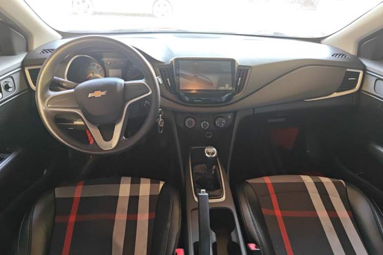 Used Chevrolet Cavalier 2016 1.5L Manual Enjoyment Edition Center Console