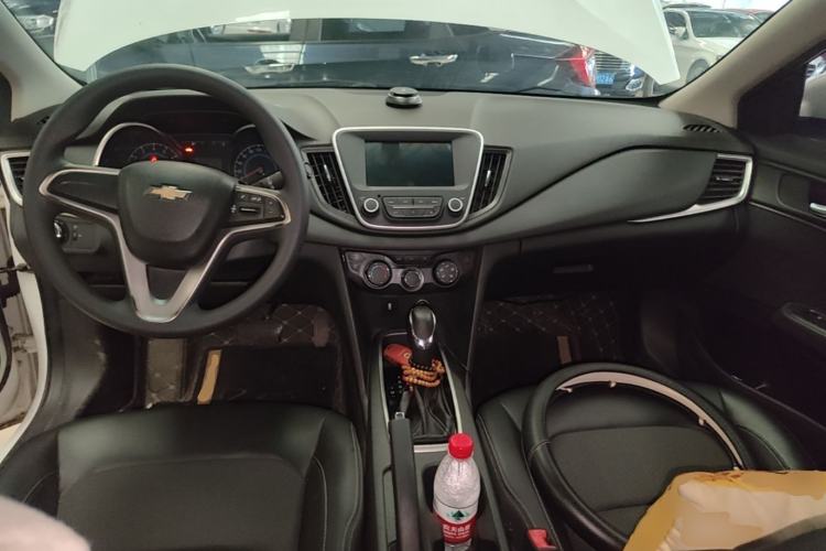 Used Chevrolet Cavalier 2016 1.5L Automatic Xinyue Edition Center Console