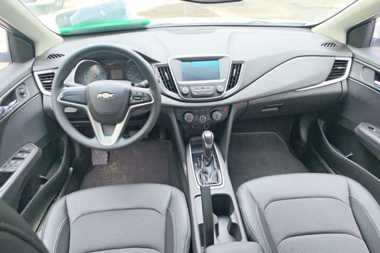 Used Chevrolet Cavalier 2016 1.5L Automatic Xinyue Edition Center Console