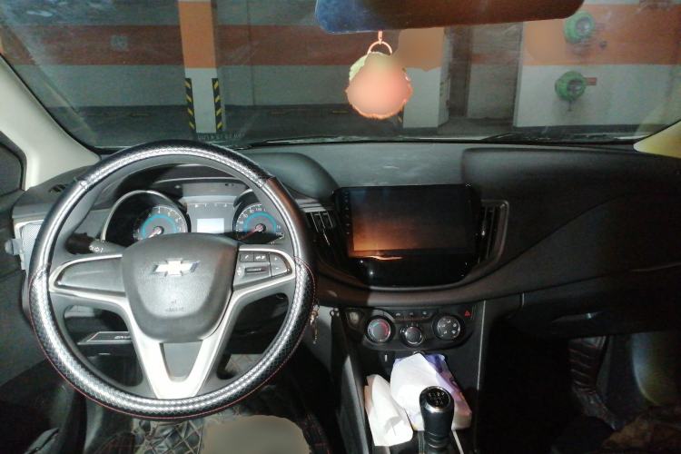 Used Chevrolet Cavalier 2016 1.5L Manual Xinyue Edition Center Console