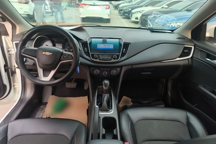 Used Chevrolet Cavalier 2016 1.5L Automatic Xinyue Edition Center Console