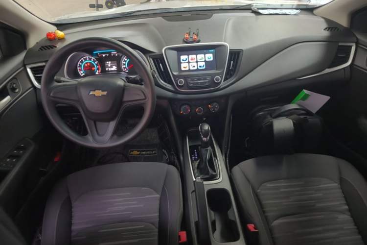Used Chevrolet Cavalier 2016 1.5L Automatic Enjoyment Edition Center Console