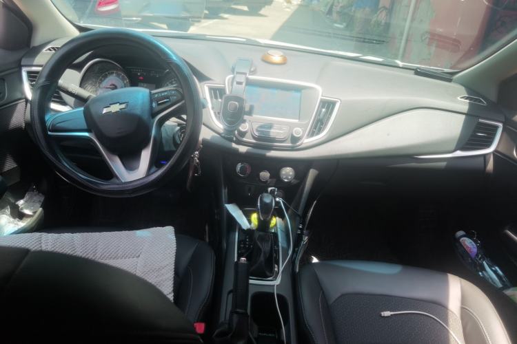 Used Chevrolet Cavalier 2016 1.5L Automatic Xinyue Edition Center Console