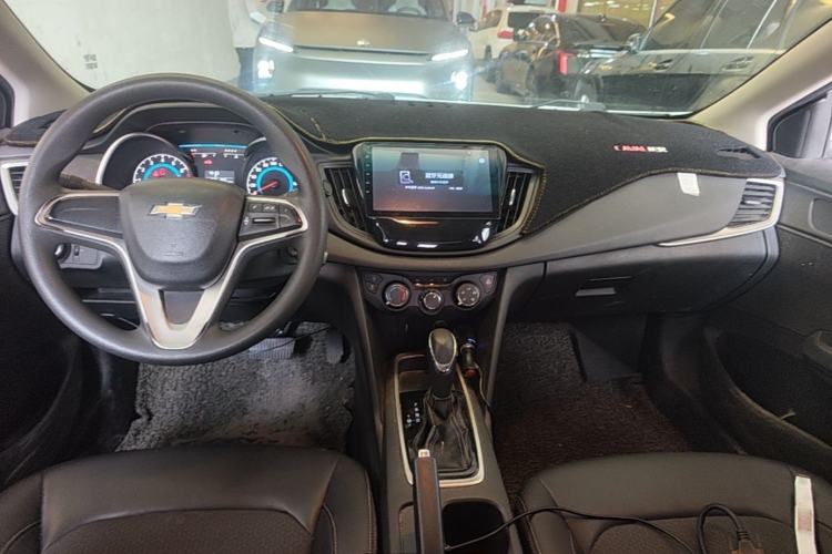Used Chevrolet Cavalier 2016 1.5L Automatic Xinyue Edition Center Console