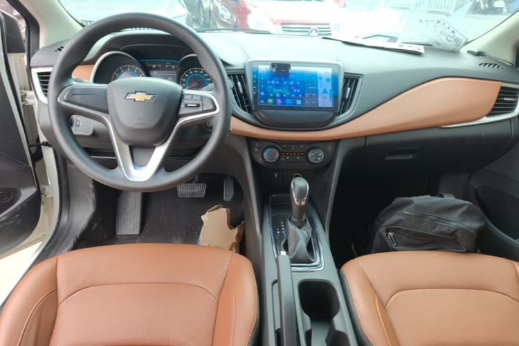 Used Chevrolet Cavalier 2016 1.5L Automatic Xinsong Edition Center Console