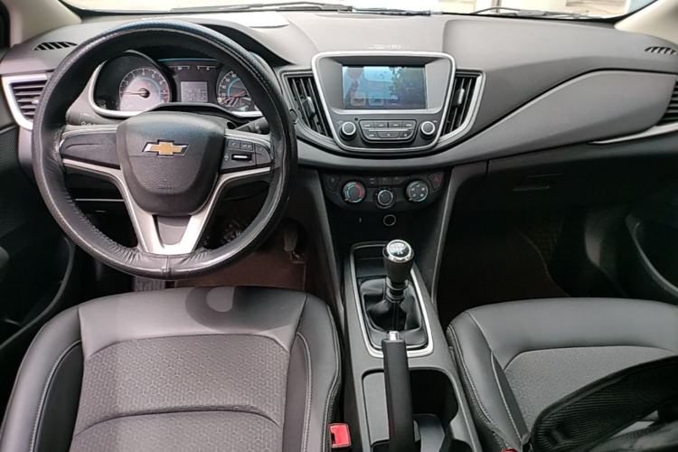 Used Chevrolet Cavalier 2016 1.5L Manual Xinyue Edition Center Console