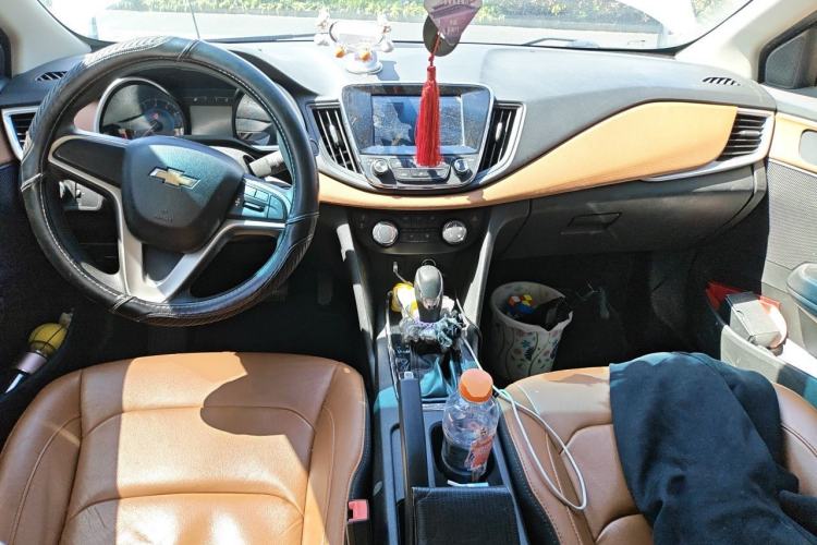 Used Chevrolet Cavalier 2016 1.5L Automatic Xinsong Edition Center Console
