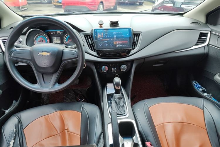 Used Chevrolet Cavalier 2016 1.5L Automatic Enjoyment Edition Center Console