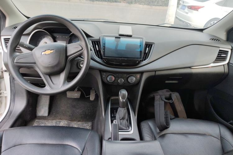 Used Chevrolet Cavalier 2016 1.5L Automatic Enjoyment Edition Center Console