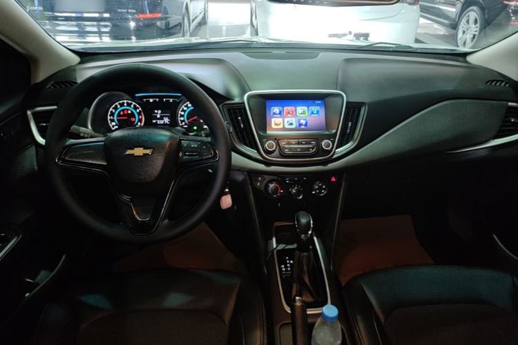Used Chevrolet Cavalier 2016 1.5L Automatic Xinyue Edition Center Console