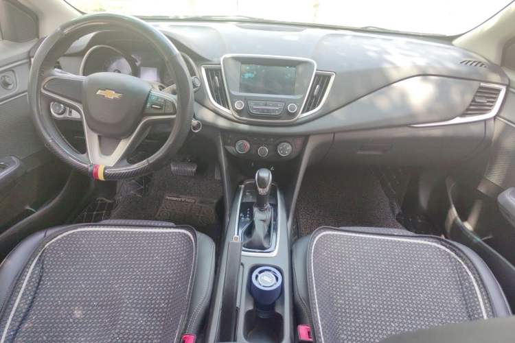 Used Chevrolet Cavalier 2016 1.5L Automatic Xinyue Edition Center Console