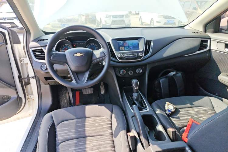 Used Chevrolet Cavalier 2016 1.5L Automatic Enjoyment Edition Center Console