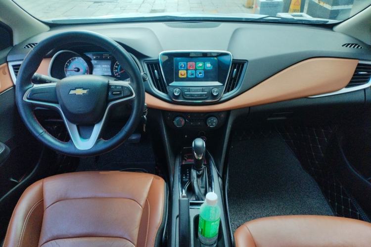 Used Chevrolet Cavalier 2016 1.5L Automatic Xinsong Edition Center Console