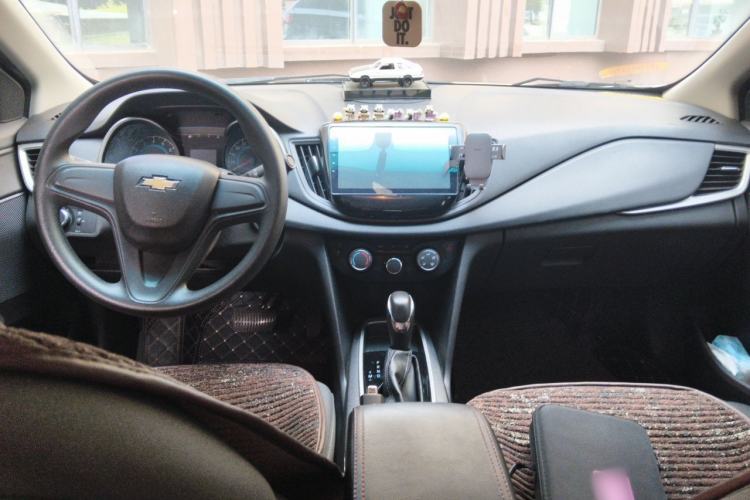Used Chevrolet Cavalier 2016 1.5L Automatic Enjoyment Edition Center Console