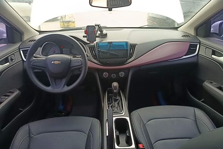 Used Chevrolet Cavalier 2016 1.5L Automatic Enjoyment Edition Center Console