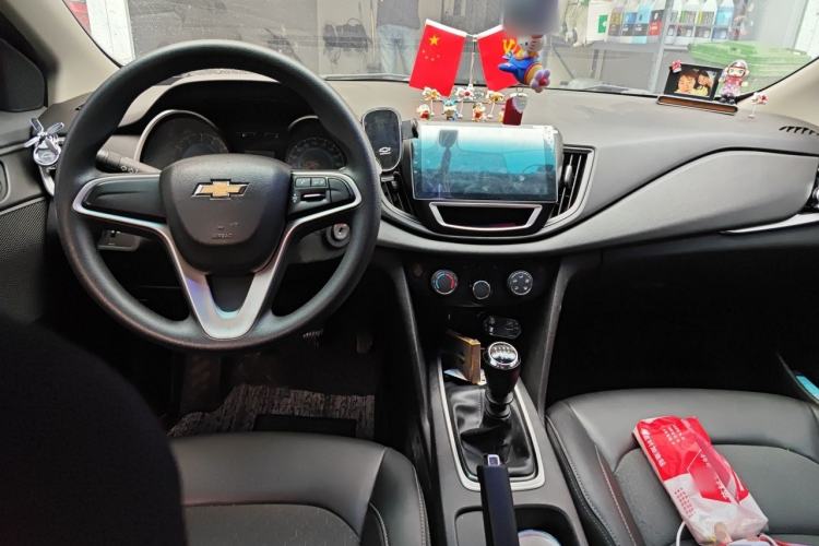 Used Chevrolet Cavalier 2016 1.5L Manual Xinyue Edition Center Console