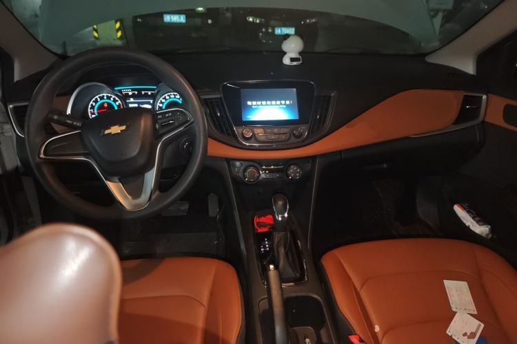 Used Chevrolet Cavalier 2016 1.5L Automatic Xinsong Edition Center Console