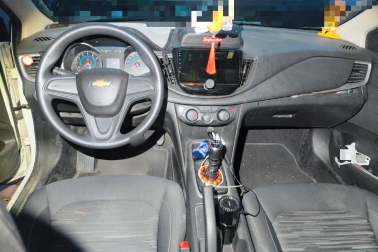 Used Chevrolet Cavalier 2016 1.5L Manual Enjoyment Edition Center Console