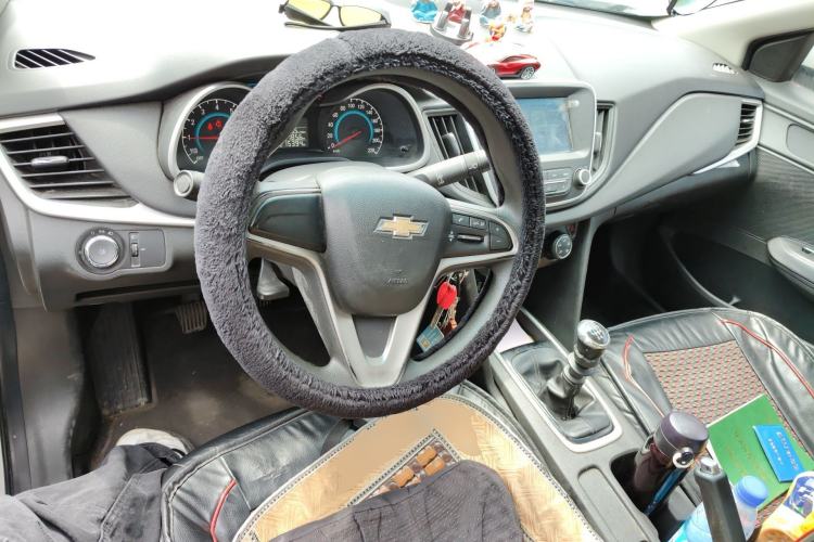 Used Chevrolet Cavalier 2016 1.5L Manual Xinyue Edition Center Console