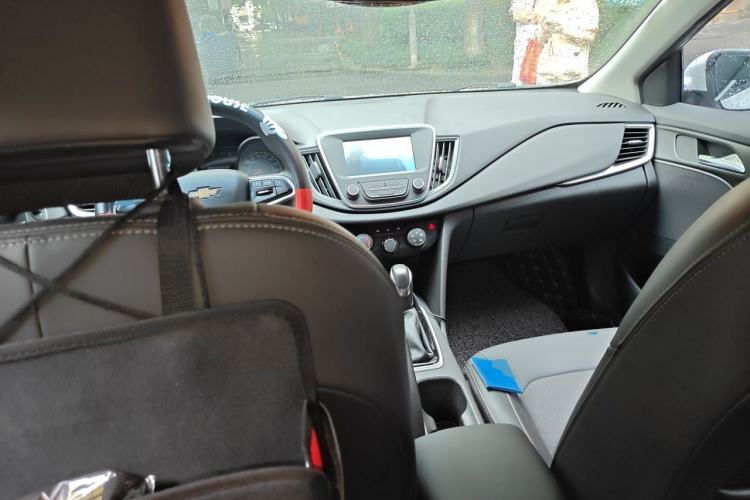 Used Chevrolet Cavalier 2016 1.5L Automatic Xinyue Edition Center Console