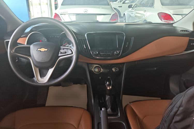 Used Chevrolet Cavalier 2016 1.5L Automatic Xinsong Edition Center Console