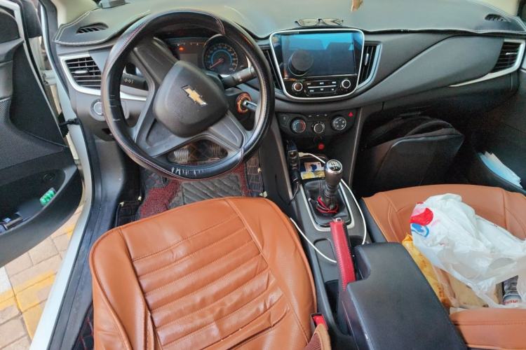 Used Chevrolet Cavalier 2016 1.5L Manual Enjoyment Edition Center Console
