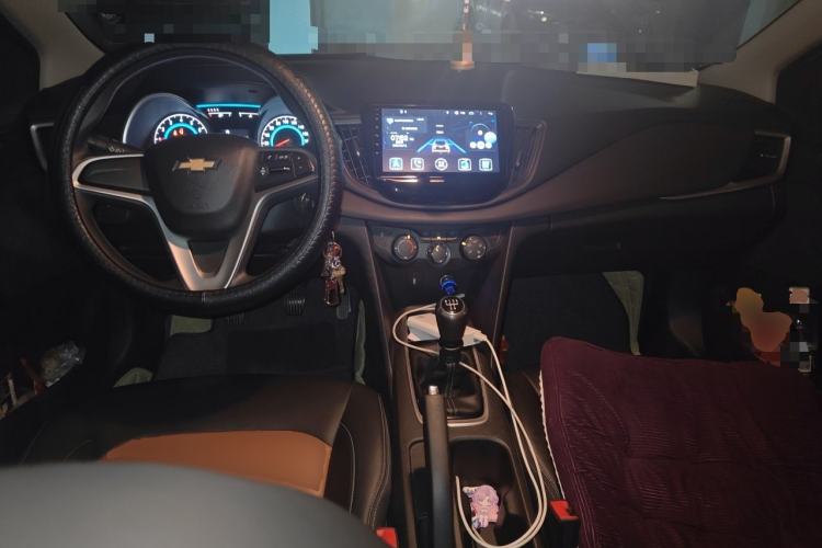 Used Chevrolet Cavalier 2016 1.5L Manual Xinyue Edition Center Console