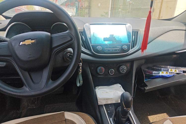 Used Chevrolet Cavalier 2016 1.5L Automatic Enjoyment Edition Center Console