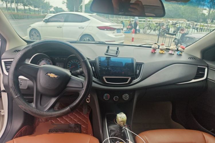Used Chevrolet Cavalier 2016 1.5L Manual Enjoyment Edition Center Console