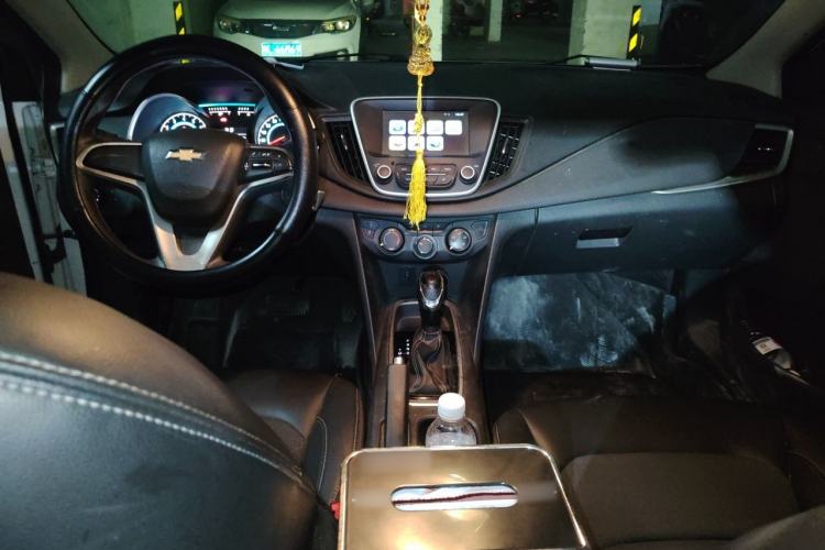 Used Chevrolet Cavalier 2016 1.5L Automatic Xinyue Edition Center Console