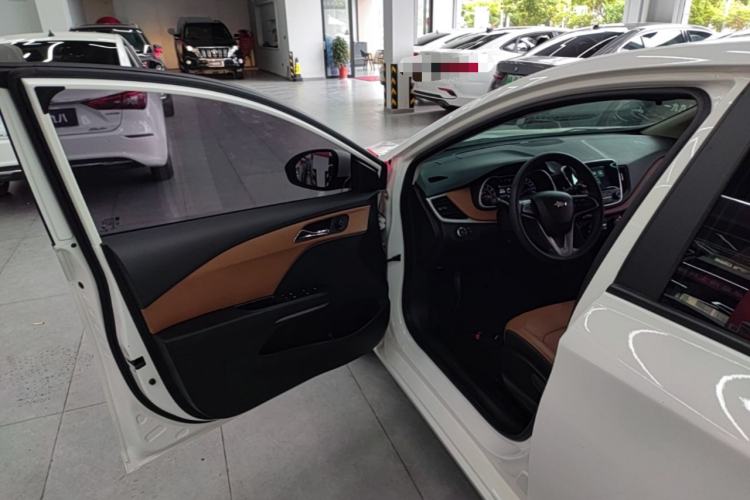 Used Chevrolet Cavalier 2016 1.5L Automatic Xinsong Edition Driver Seat