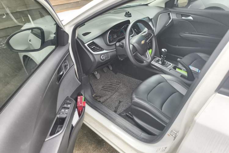 Used Chevrolet Cavalier 2016 1.5L Manual Xinyue Edition Driver Seat