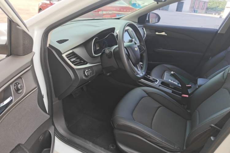 Used Chevrolet Cavalier 2016 1.5L Automatic Xinyue Edition Driver Seat
