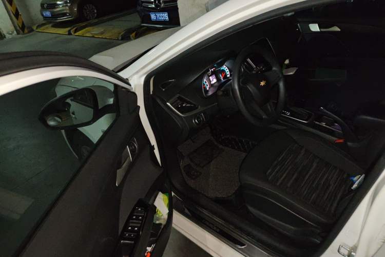 Used Chevrolet Cavalier 2016 1.5L Automatic Enjoyment Edition Driver Seat