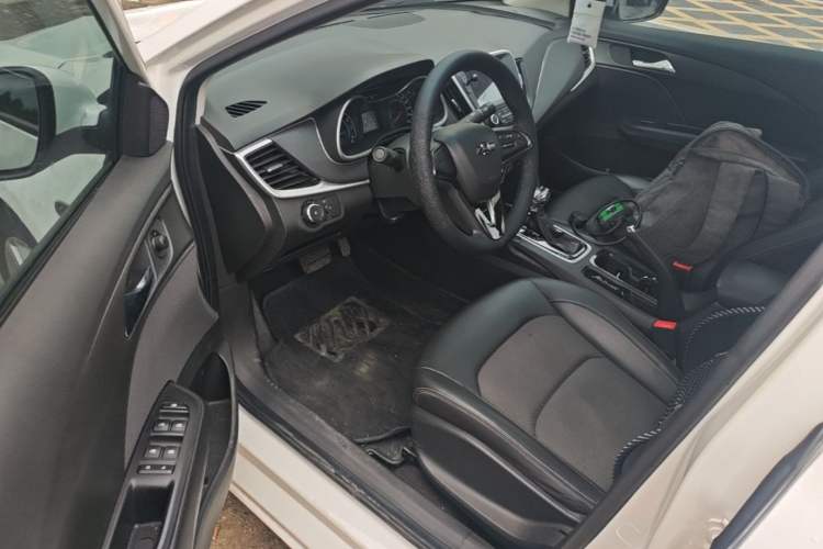 Used Chevrolet Cavalier 2016 1.5L Automatic Xinyue Edition Driver Seat
