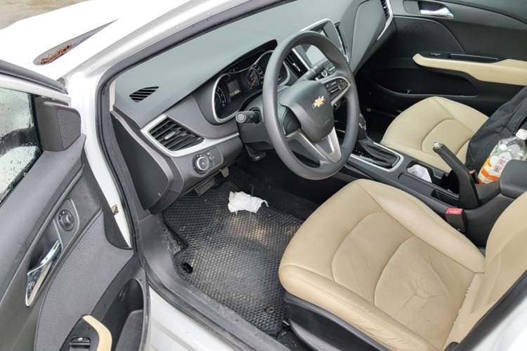 Used Chevrolet Cavalier 2016 1.5L Automatic Xinyue Edition Driver Seat