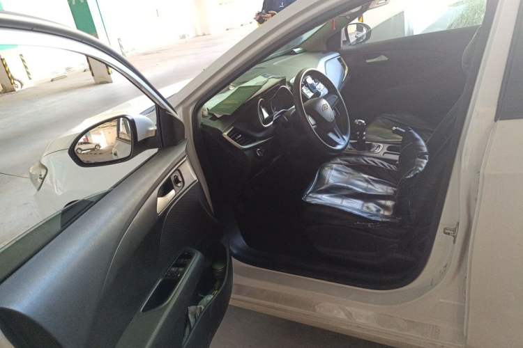 Used Chevrolet Cavalier 2016 1.5L Manual Enjoyment Edition Driver Seat