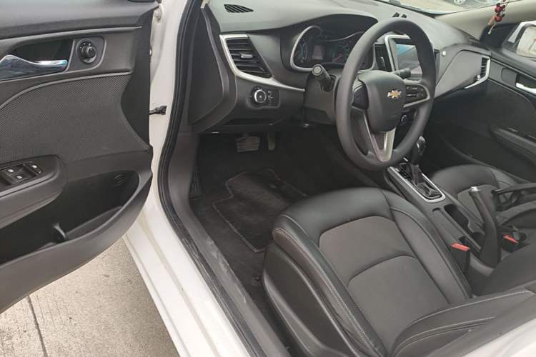 Used Chevrolet Cavalier 2016 1.5L Automatic Xinyue Edition Driver Seat
