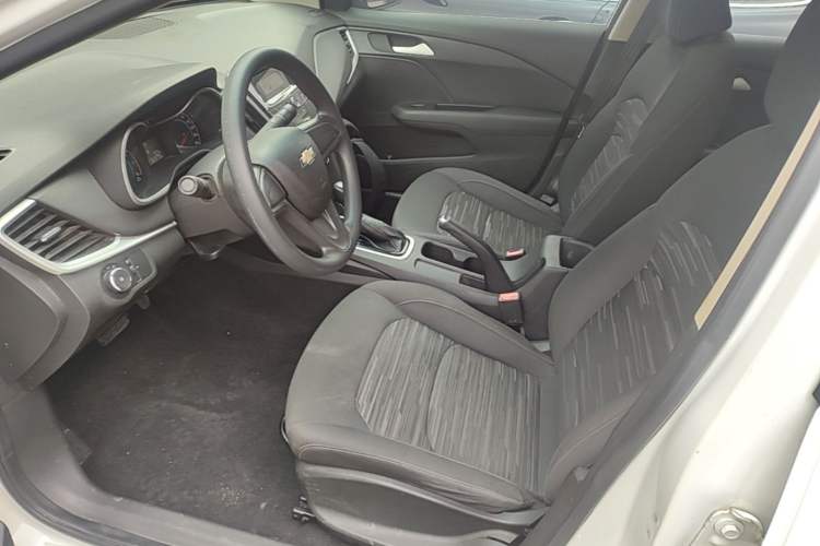 Used Chevrolet Cavalier 2016 1.5L Automatic Enjoyment Edition Driver Seat