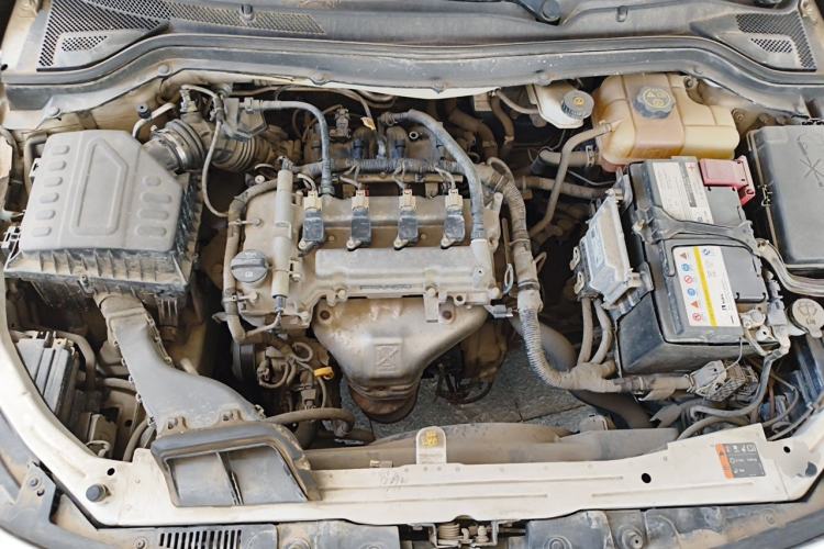 Used Chevrolet Cavalier 2016 1.5L Manual Xinyue Edition Engine Bay