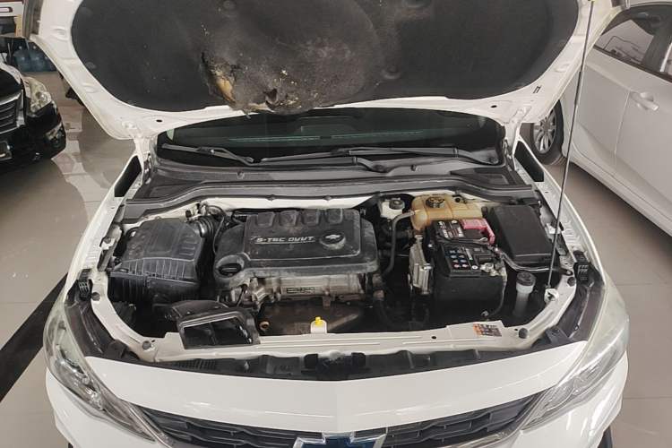Used Chevrolet Cavalier 2016 1.5L Automatic Xinyue Edition Engine Bay