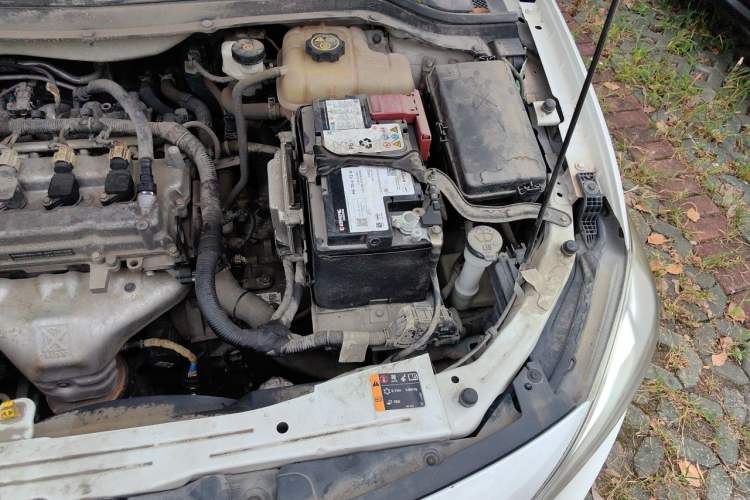 Used Chevrolet Cavalier 2016 1.5L Automatic Xinyue Edition Engine Bay Left