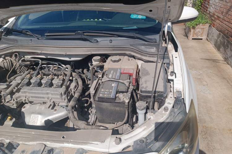 Used Chevrolet Cavalier 2016 1.5L Automatic Xinyue Edition Engine Bay Left