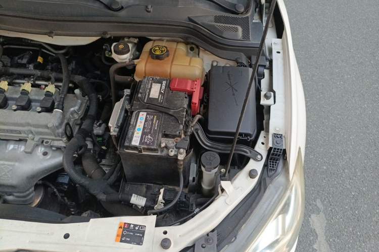 Used Chevrolet Cavalier 2016 1.5L Automatic Xinyue Edition Engine Bay Left