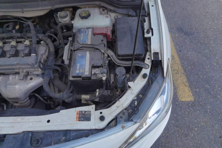 Used Chevrolet Cavalier 2016 1.5L Manual Xinyue Edition Engine Bay Left