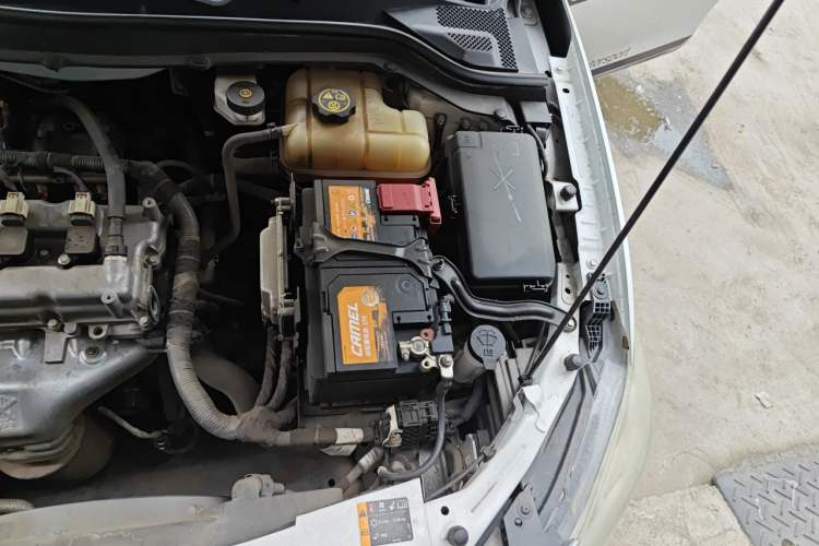 Used Chevrolet Cavalier 2016 1.5L Manual Xinyue Edition Engine Bay Left