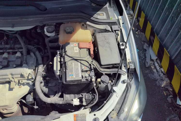 Used Chevrolet Cavalier 2016 1.5L Automatic Xinyue Edition Engine Bay Left