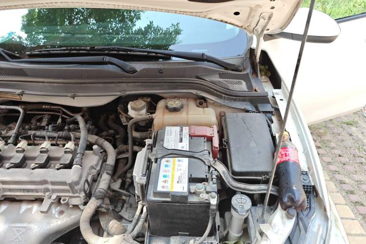 Used Chevrolet Cavalier 2016 1.5L Automatic Enjoyment Edition Engine Bay Left