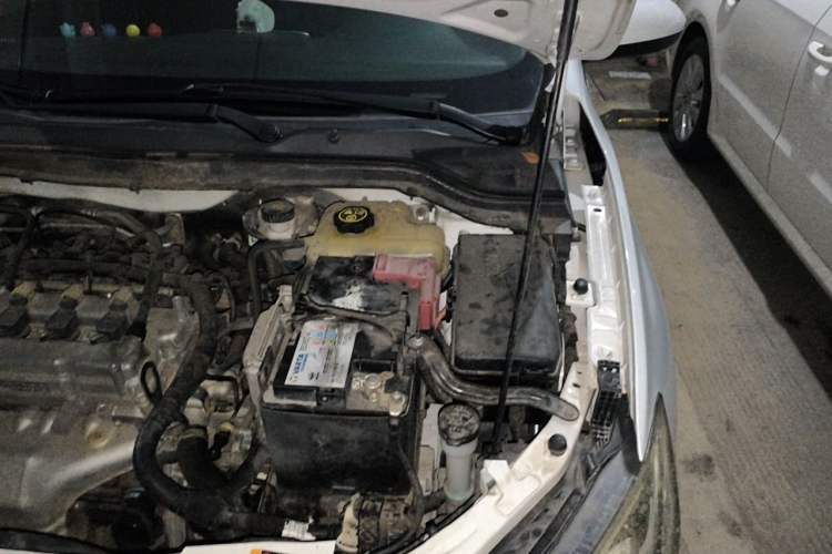 Used Chevrolet Cavalier 2016 1.5L Automatic Xinyue Edition Engine Bay Left