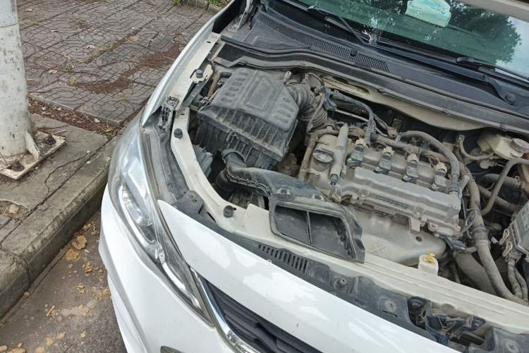 Used Chevrolet Cavalier 2016 1.5L Manual Xinyue Edition Engine Bay Right